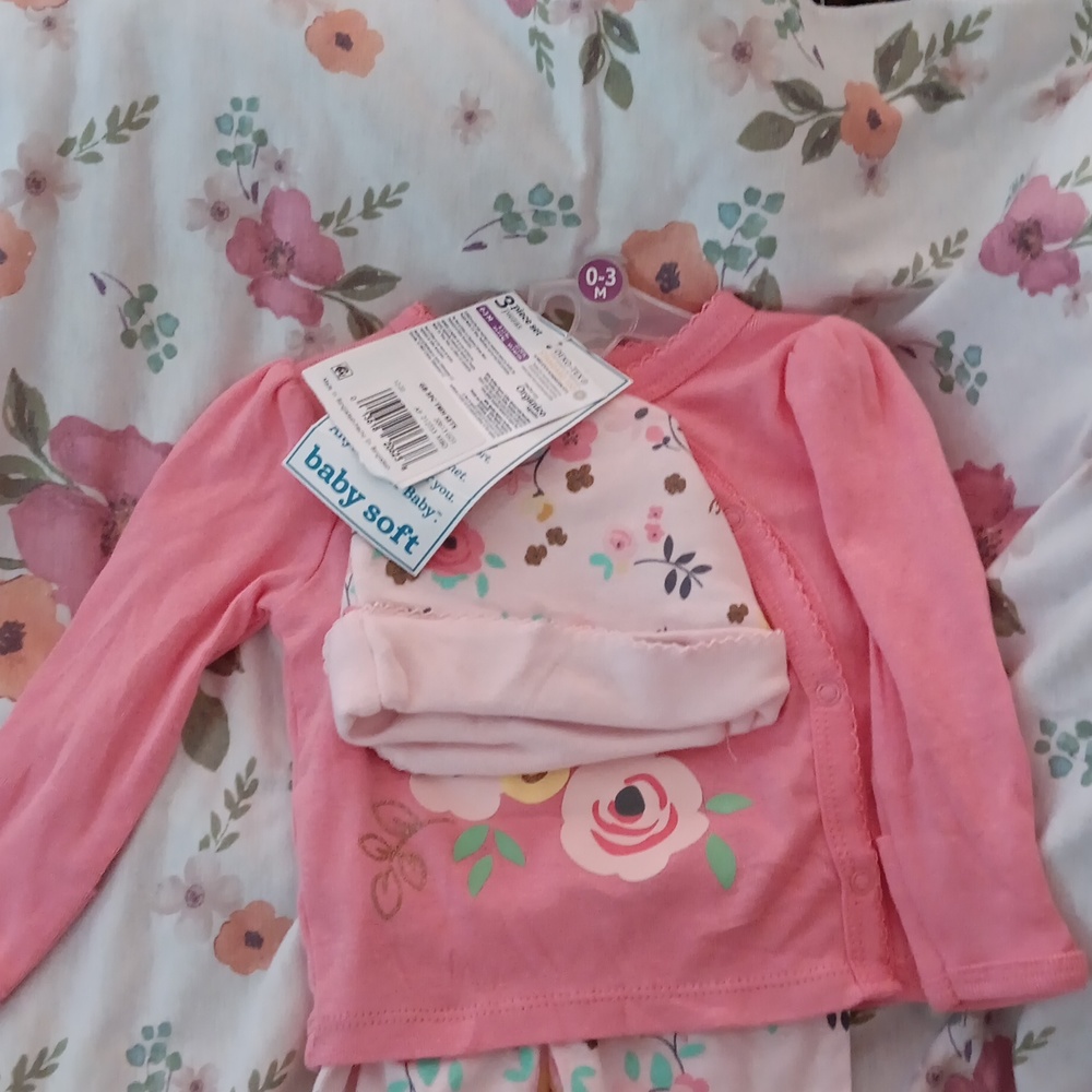 Gerber 3 piece 0-3 month outfit